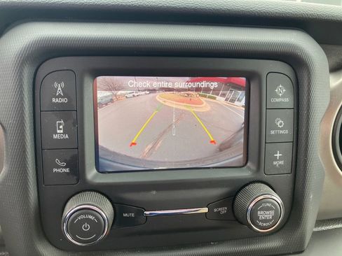 Used 2021 Jeep Wrangler Sport image 16