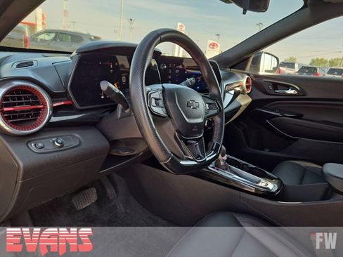 Used 2024 Chevrolet Trax RS w/ Driver Confidence Package FWD image 20