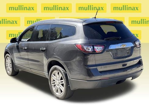 Used 2015 Chevrolet Traverse LT w/ Style and Technology Package image 11