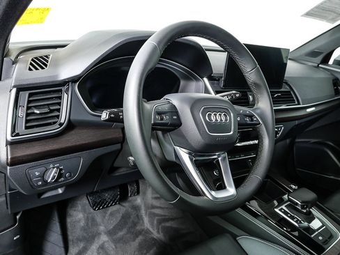 Used 2023 Audi Q5 2.0T Premium Plus w/ Premium Plus Package image 4