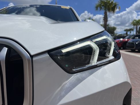 Certified 2025 BMW X1 xDrive28i AWD/4WD image 6