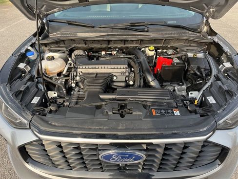 Used 2024 Ford Escape Platinum image 25