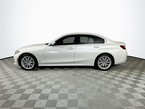 Used 2024 BMW 330e RWD image 4