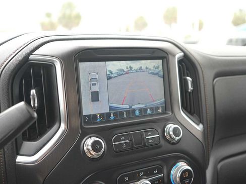 Used 2019 GMC Sierra 1500 AT4 w/ Off Road Performance Package AWD/4WD image 23