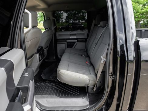 Used 2019 Ford F150 XLT w/ Equipment Group 302A Luxury AWD/4WD image 44