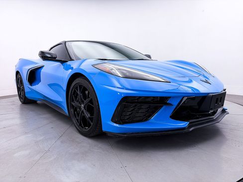 Used 2022 Chevrolet Corvette Stingray Premium Conv w/ Z51 Performance Package RWD image 12