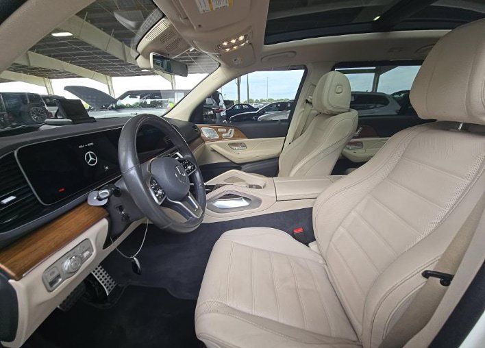 Used 2020 Mercedes-Benz GLS 580 4MATIC image 4
