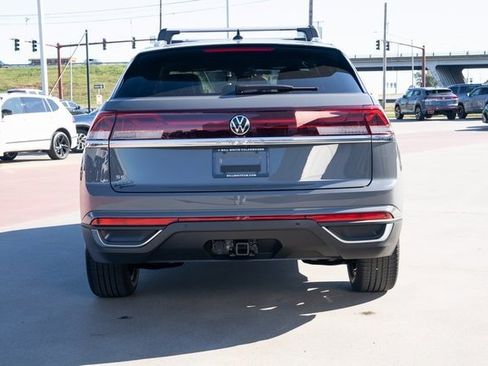 New 2026 Volkswagen Atlas Cross Sport SE image 5