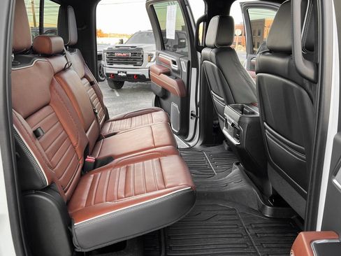 Used 2024 GMC Sierra 2500 Denali Ultimate image 24