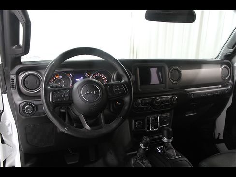 Used 2023 Jeep Wrangler Unlimited Sport AWD/4WD image 6