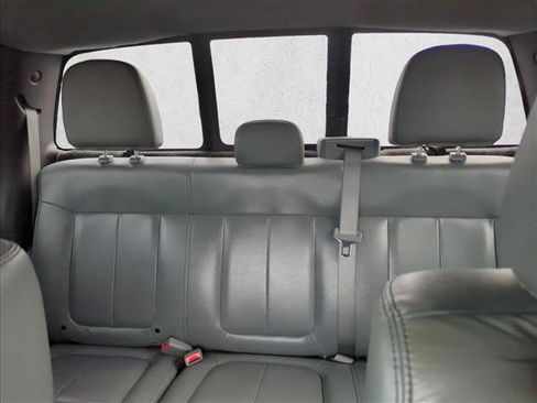 Used 2013 Ford F150 Lariat w/ Lariat Chrome Pkg RWD image 25
