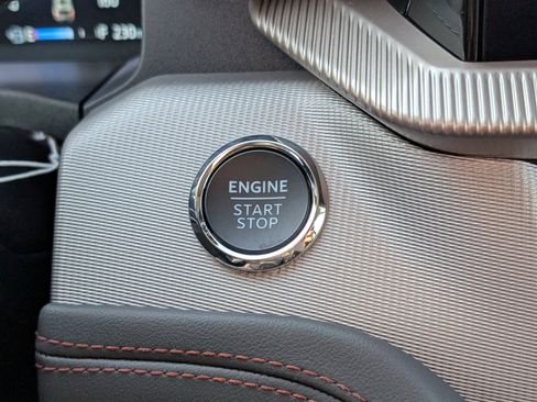 New 2026 Ford Explorer Active w/ Active Comfort Package image 21