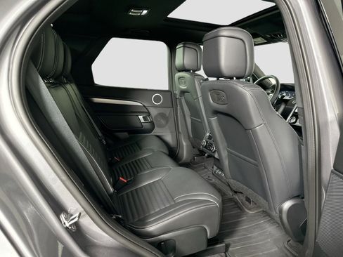 Certified 2025 Land Rover Discovery Dynamic SE image 25