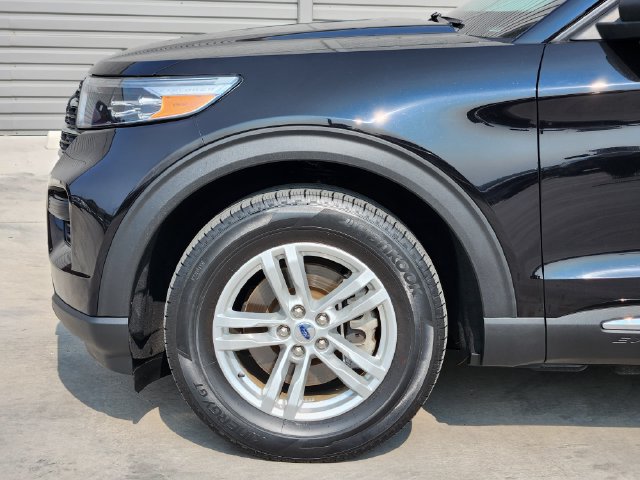 Used 2023 Ford Explorer XLT RWD image 9