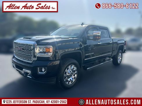 Used 2019 GMC Sierra 2500 Denali w/ Duramax Plus Package AWD/4WD image 1