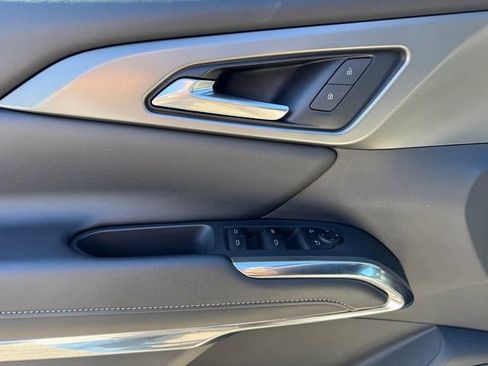 New 2025 Chevrolet Traverse LT image 22