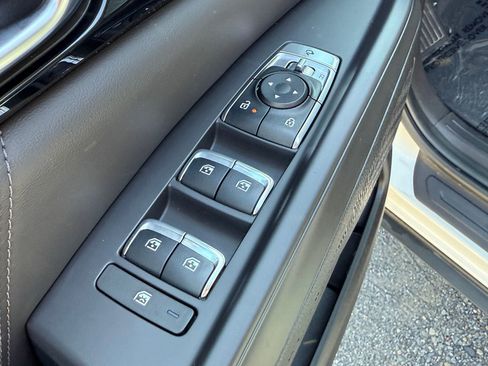 Used 2026 Kia Carnival SX Prestige image 15