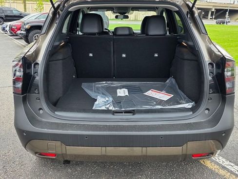 New 2026 Nissan Kicks SR w/ Cold Weather Package AWD/4WD image 23