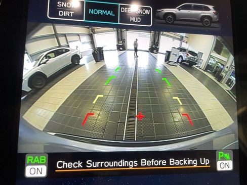 Used 2025 Subaru Forester Limited image 11