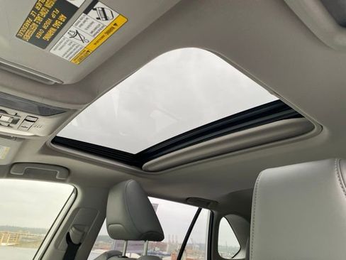 Used 2019 Toyota RAV4 XLE Premium AWD/4WD image 13