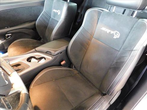 Used 2023 Dodge Challenger SRT Hellcat w/ Driver Convenience Group RWD image 9