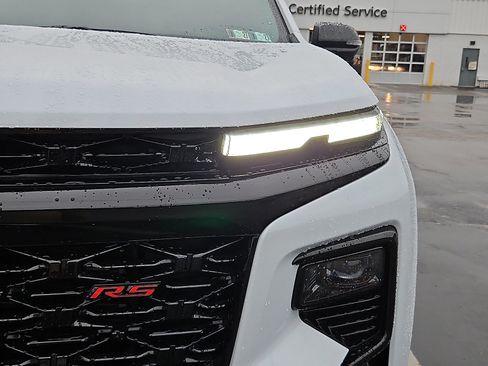 Used 2026 Chevrolet Traverse RS AWD/4WD image 9