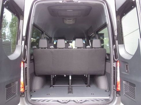 Used 2023 Mercedes-Benz Sprinter 2500 image 25