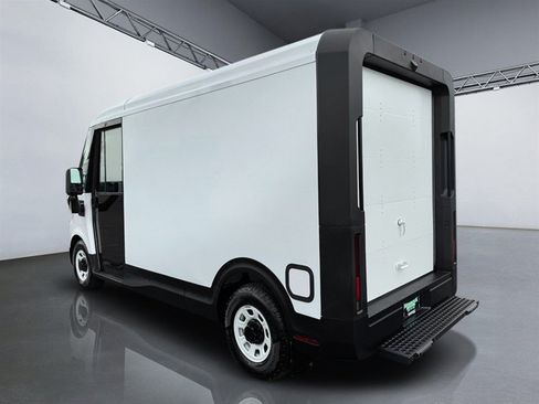 Used 2024 Chevrolet Brightdrop 400 w/ Commercial Equipment Package AWD/4WD image 5
