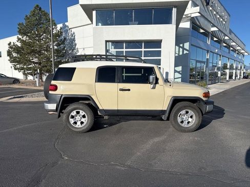 Used 2008 Toyota FJ Cruiser 4WD image 6