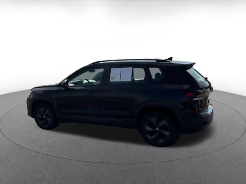 Used 2026 Volkswagen Taos S FWD image 9