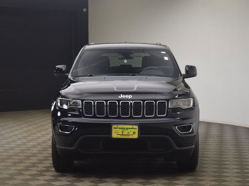 Used 2018 Jeep Grand Cherokee Laredo image 21