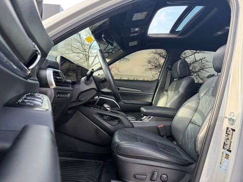 Used 2024 Kia Telluride EX X-Line image 33