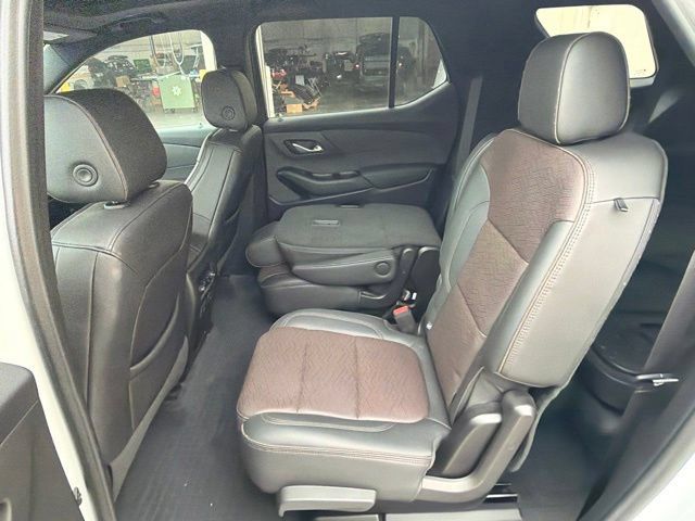 Used 2023 Chevrolet Traverse High Country AWD/4WD image 15