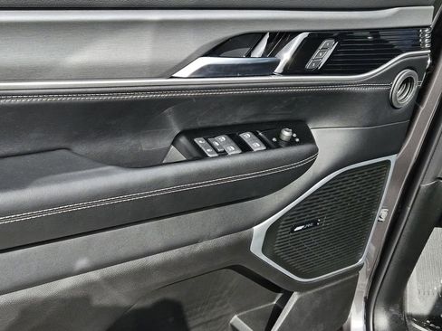 New 2026 Jeep Grand Wagoneer 4WD image 13