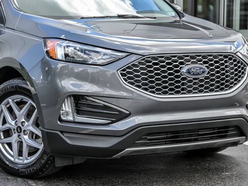 Certified 2023 Ford Edge SEL w/ Convenience Package AWD/4WD image 2