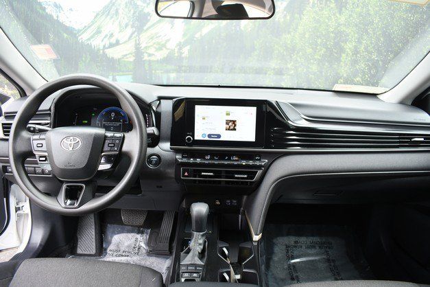 Certified 2025 Toyota Camry LE AWD/4WD image 18