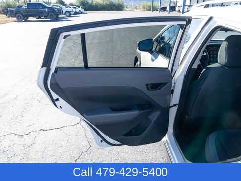 Used 2025 Subaru Crosstrek 2.0i Premium image 12