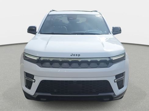 New 2026 Jeep Grand Wagoneer Limited AWD/4WD image 2
