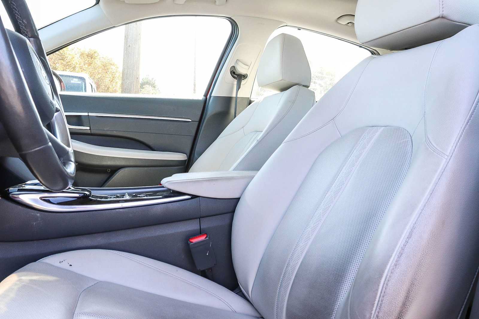 Used 2023 Hyundai Sonata Limited FWD image 30
