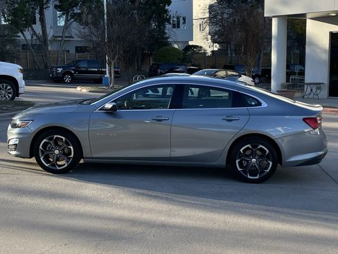 Used 2024 Chevrolet Malibu LT image 3