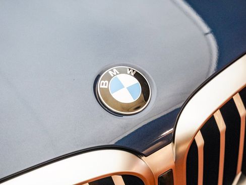 Used 2023 BMW X3 xDrive30i w/ Premium Package w/ZPA image 6