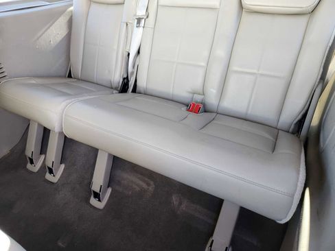 Used 2012 Lincoln Navigator 4WD image 11