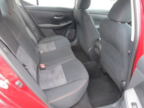 Used 2022 Nissan Sentra SR FWD image 12