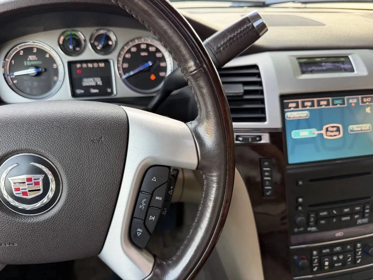 Used 2009 Cadillac Escalade 4WD Hybrid image 30