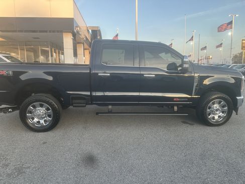 Used 2025 Ford F250 King Ranch w/ Chrome Package image 10