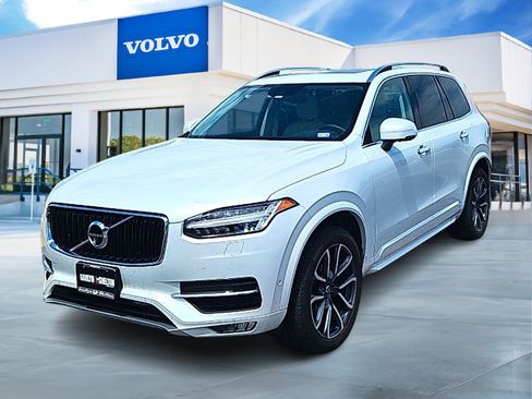 Used 2018 Volvo XC90 T6 Momentum w/ Convenience Package AWD/4WD image 1
