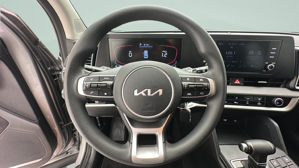 Used 2024 Kia Sportage LX AWD/4WD image 14