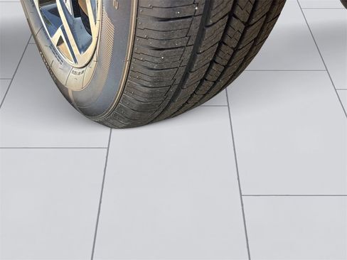 Used 2024 Kia Sportage LX image 8