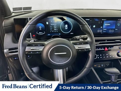 Certified 2025 Hyundai Santa Cruz Limited AWD/4WD image 15