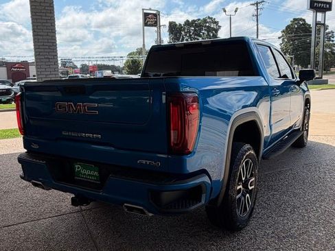 Used 2022 GMC Sierra 1500 AT4 w/ AT4 Preferred Package AWD/4WD image 8